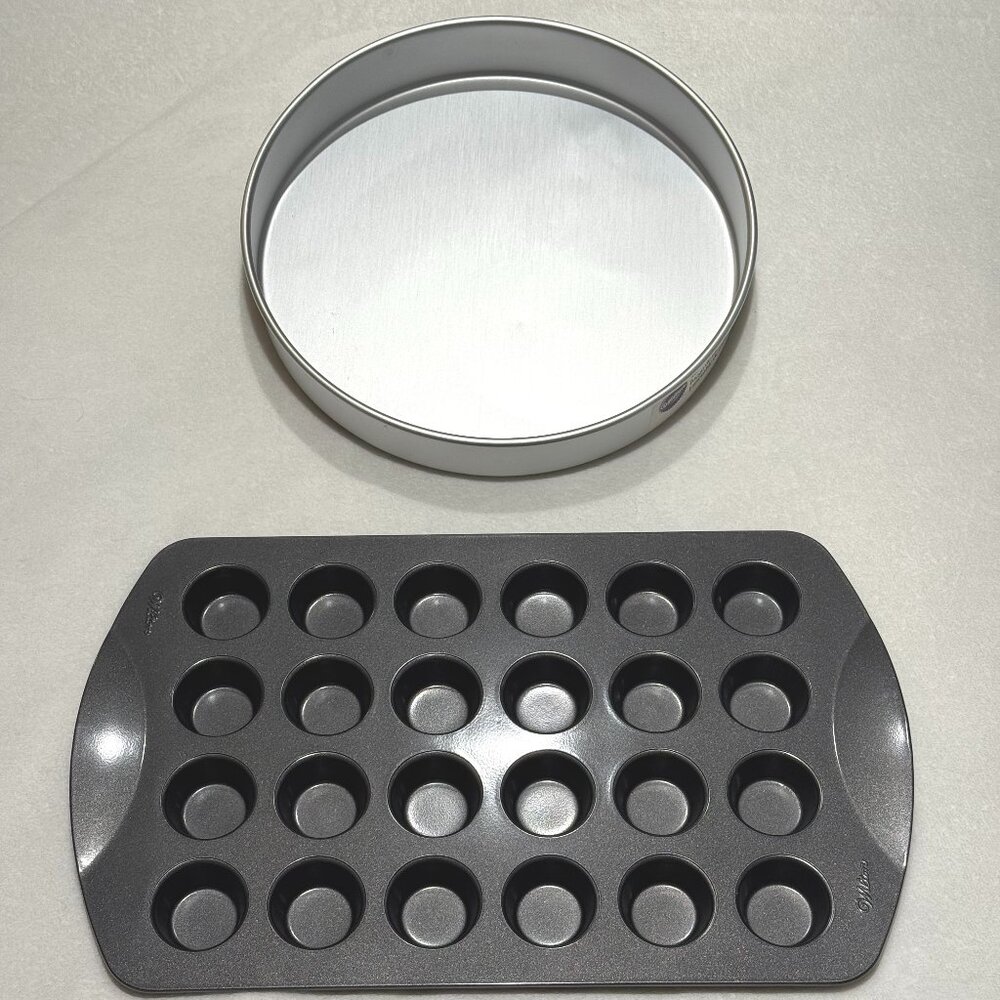 NEVER USED - 2 Wilton Cake Pans - 12" cake tin and "1.5 inch Cupcakes Quiche Tin